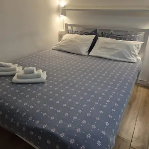 οίκος εω Appartement Catane
